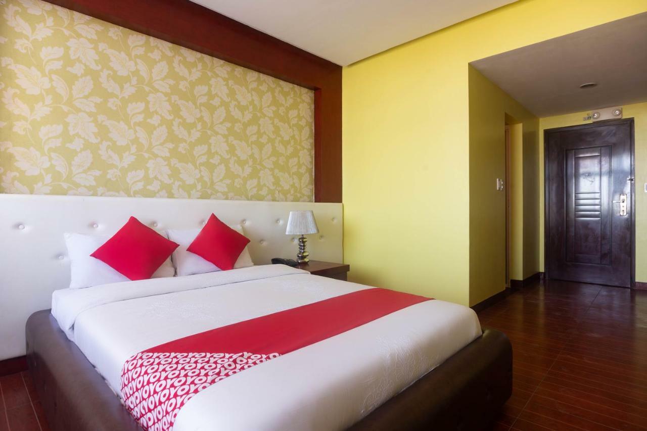 OYO 159 San Remigio Pensionne Suites Cebu Extérieur photo